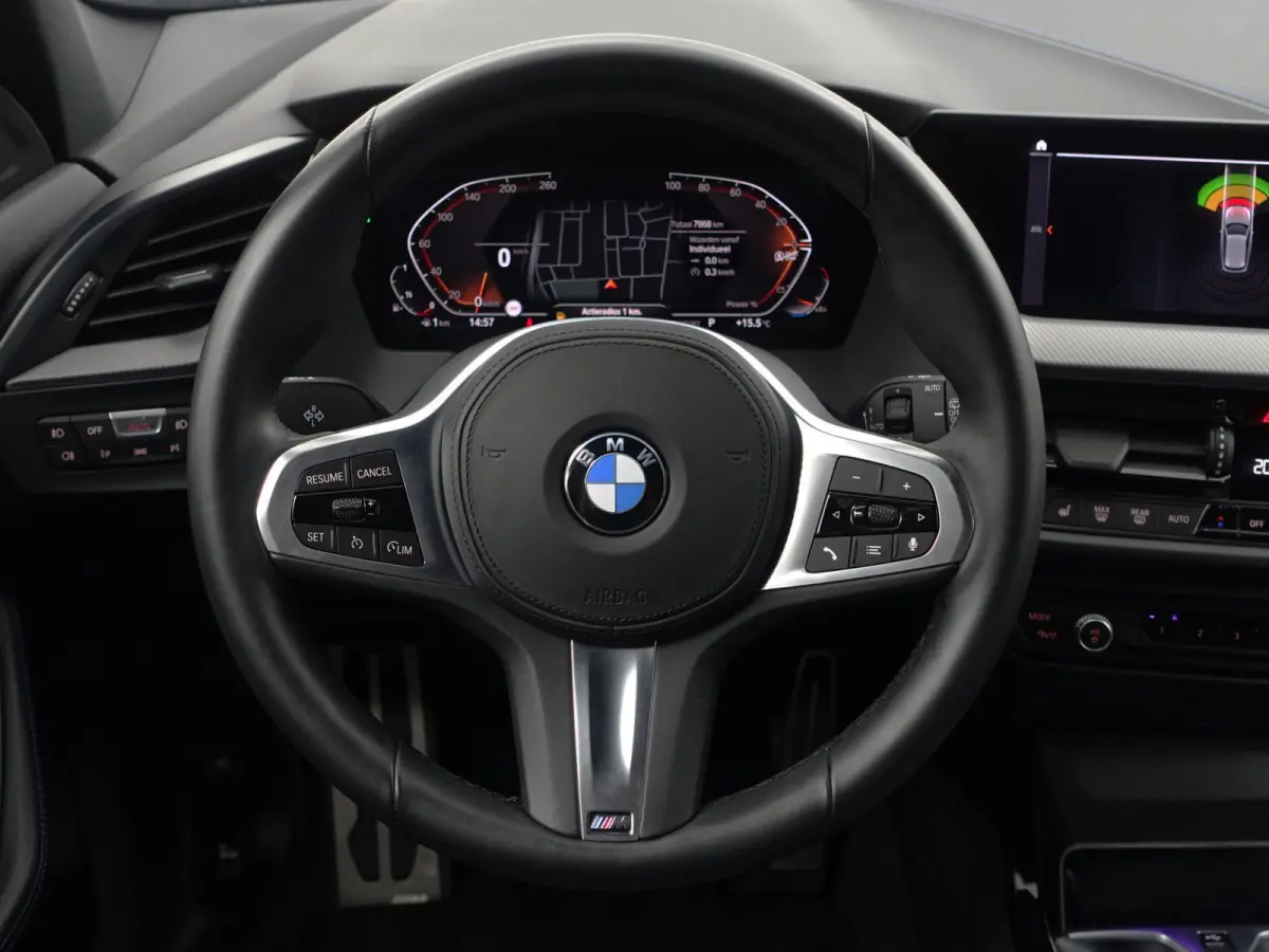 118i M Sport Performance Aut- Carplay, Android Auto, Xenon Led, Sfeerverlichting, Stoelverwarming, Shadowline