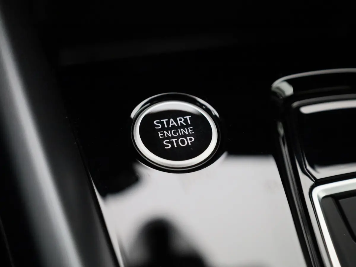 40 TFSI e Advanced edition 204 PK l Adaptive cruise control l Achteruitrijcamera l Stoelverwarming l Climate Control l Navigatie l Apple Carplay / Android Auto l Elektr. instel. bestuurd.sto