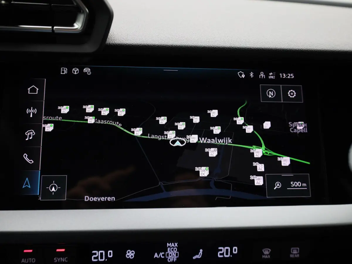 40 TFSI e Advanced edition 204 PK l Adaptive cruise control l Achteruitrijcamera l Stoelverwarming l Climate Control l Navigatie l Apple Carplay / Android Auto l Elektr. instel. bestuurd.sto
