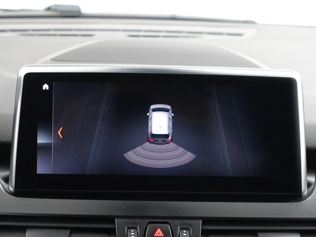 218i Executive Edition Aut- 7 Pers, Dealer Onderhouden, Head Up, Standkachel, Virtual Cockpit, Stoelverwarming