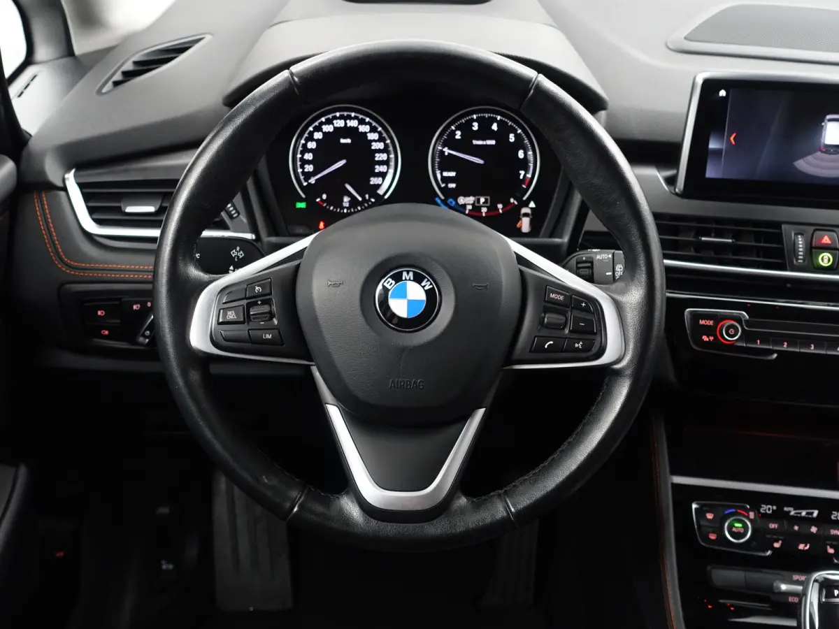 218i Executive Edition Aut- 7 Pers, Dealer Onderhouden, Head Up, Standkachel, Virtual Cockpit, Stoelverwarming