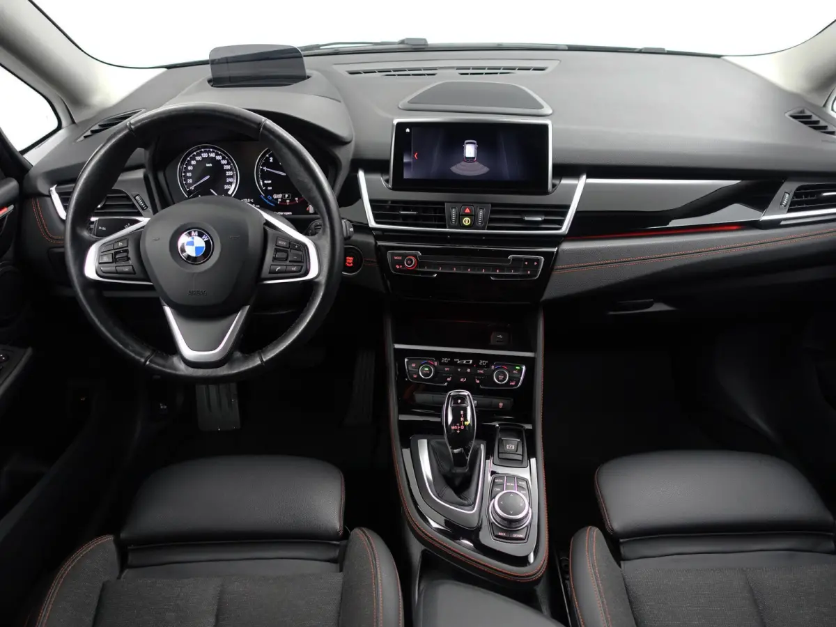 218i Executive Edition Aut- 7 Pers, Dealer Onderhouden, Head Up, Standkachel, Virtual Cockpit, Stoelverwarming