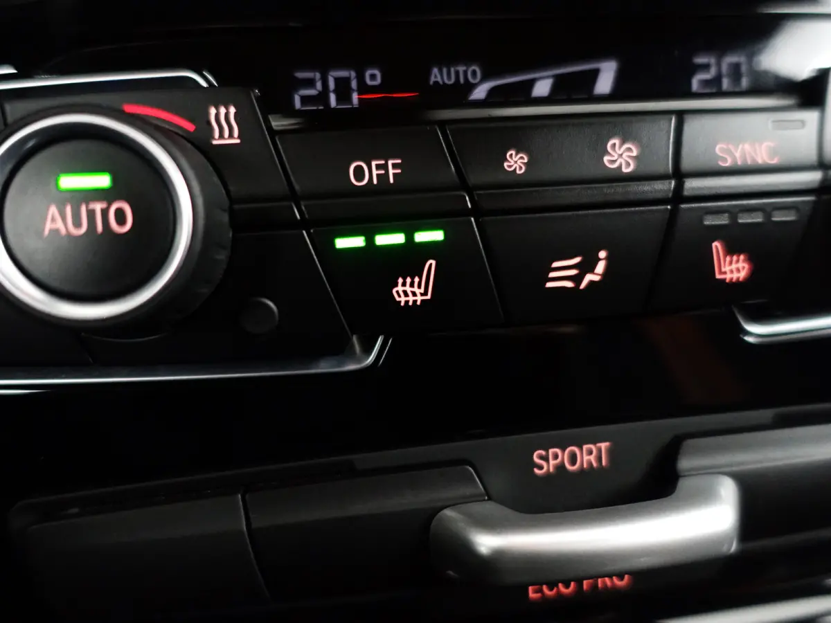 218i Executive Edition Aut- 7 Pers, Dealer Onderhouden, Head Up, Standkachel, Virtual Cockpit, Stoelverwarming