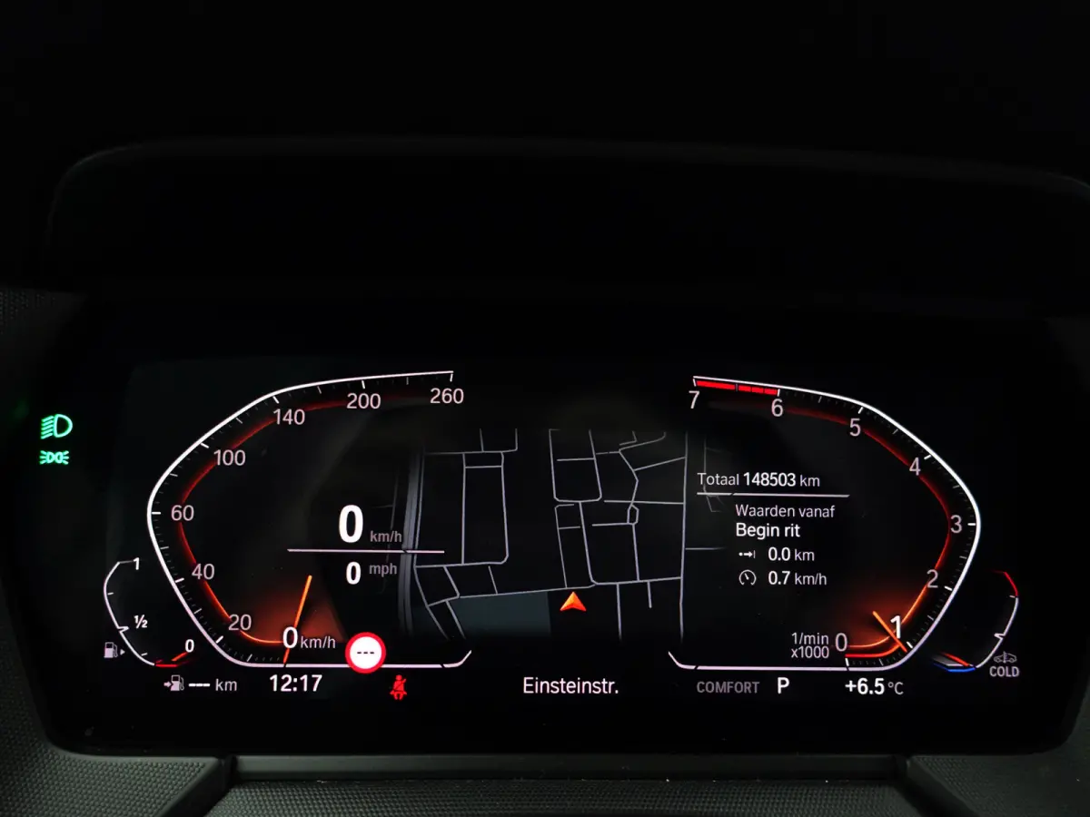 218i M Executive Edition Aut- Panoramadak, Stuur/Stoelverwarming, Sfeerverlichting, Carplay, Sport Interieur