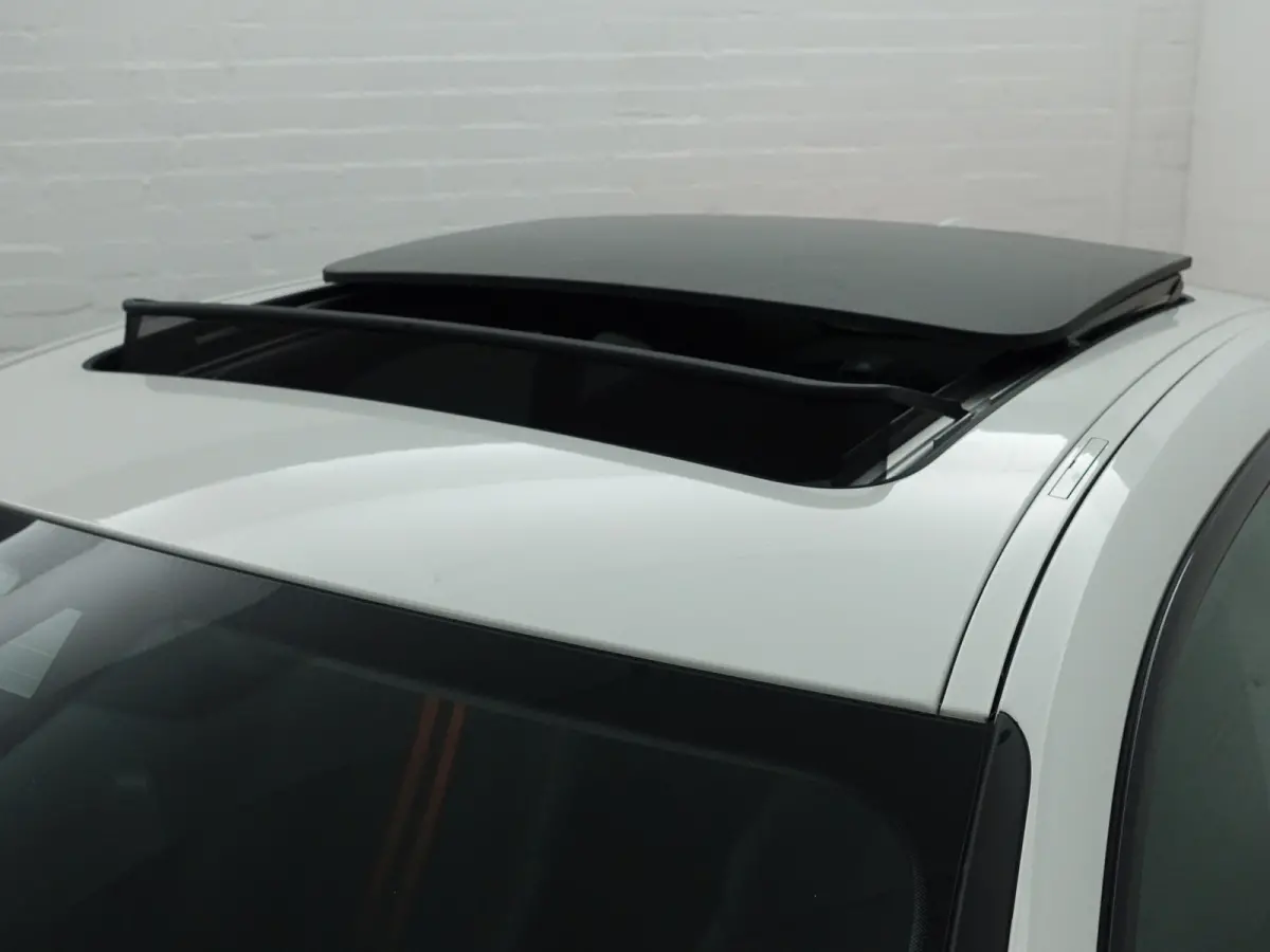 218i M Executive Edition Aut- Panoramadak, Stuur/Stoelverwarming, Sfeerverlichting, Carplay, Sport Interieur