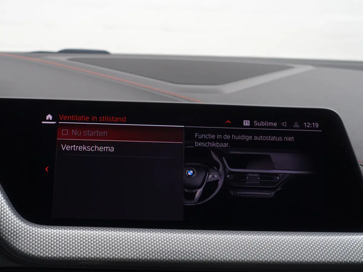 218i M Executive Edition Aut- Panoramadak, Stuur/Stoelverwarming, Sfeerverlichting, Carplay, Sport Interieur