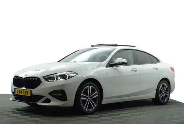 218i M Executive Edition Aut- Panoramadak, Stuur/Stoelverwarming, Sfeerverlichting, Carplay, Sport Interieur