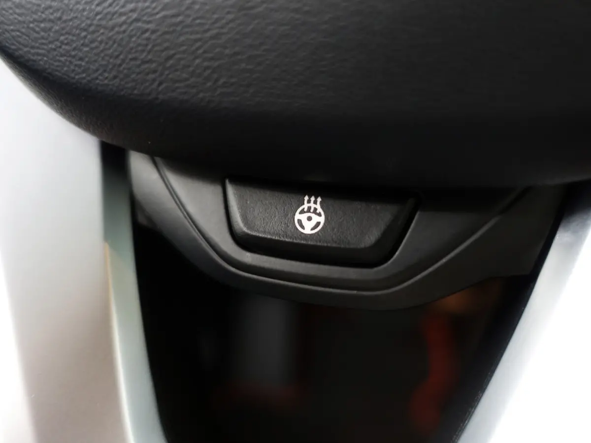 218i M Executive Edition Aut- Panoramadak, Stuur/Stoelverwarming, Sfeerverlichting, Carplay, Sport Interieur