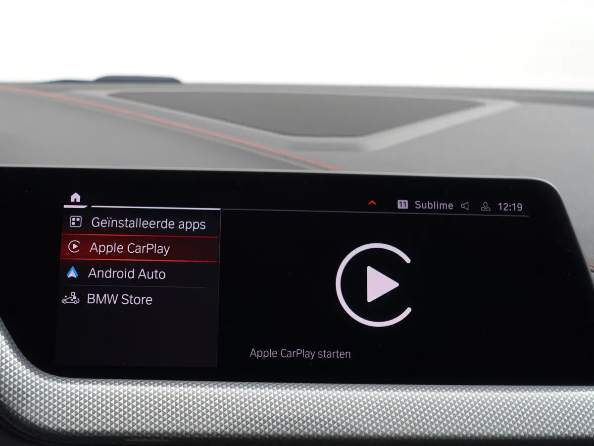 218i M Executive Edition Aut- Panoramadak, Stuur/Stoelverwarming, Sfeerverlichting, Carplay, Sport Interieur