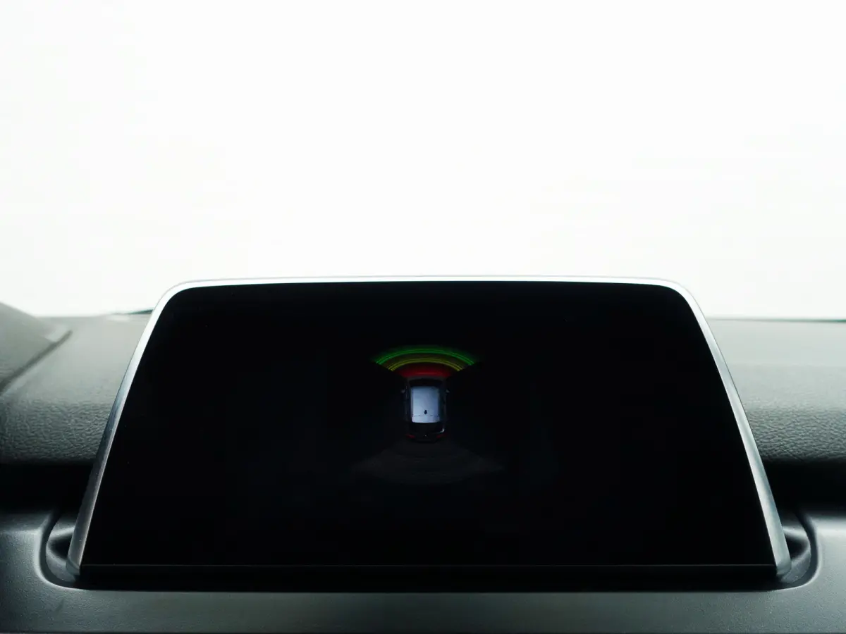 225xe iPerformance High Executive Aut- Xenon Led, Sport Interieur, Park Assist, Virtual Cockpit, Sfeerverlichting
