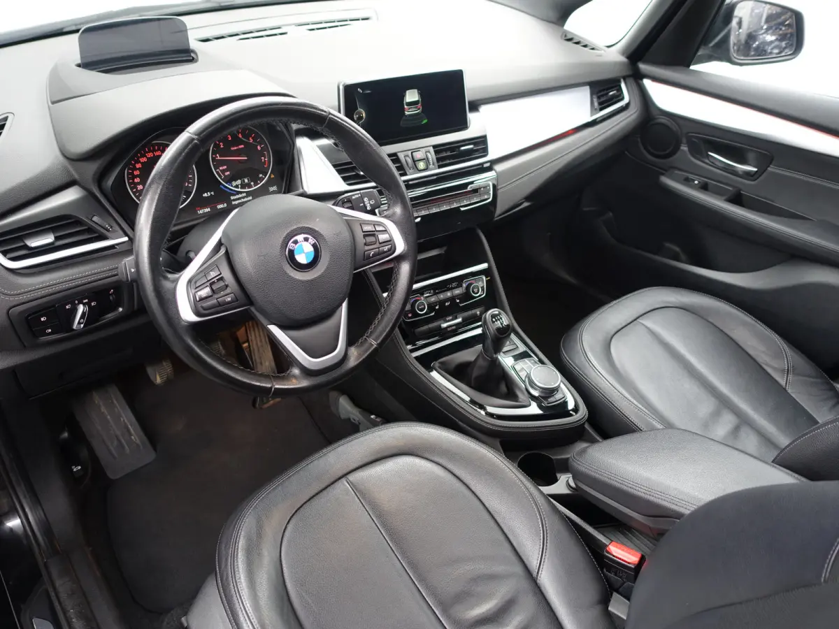 218i M Sport High Exe- 7 Pers, Panoramadak, Head Up, Sfeerverlichting, Xenon Led, Dynamic Select