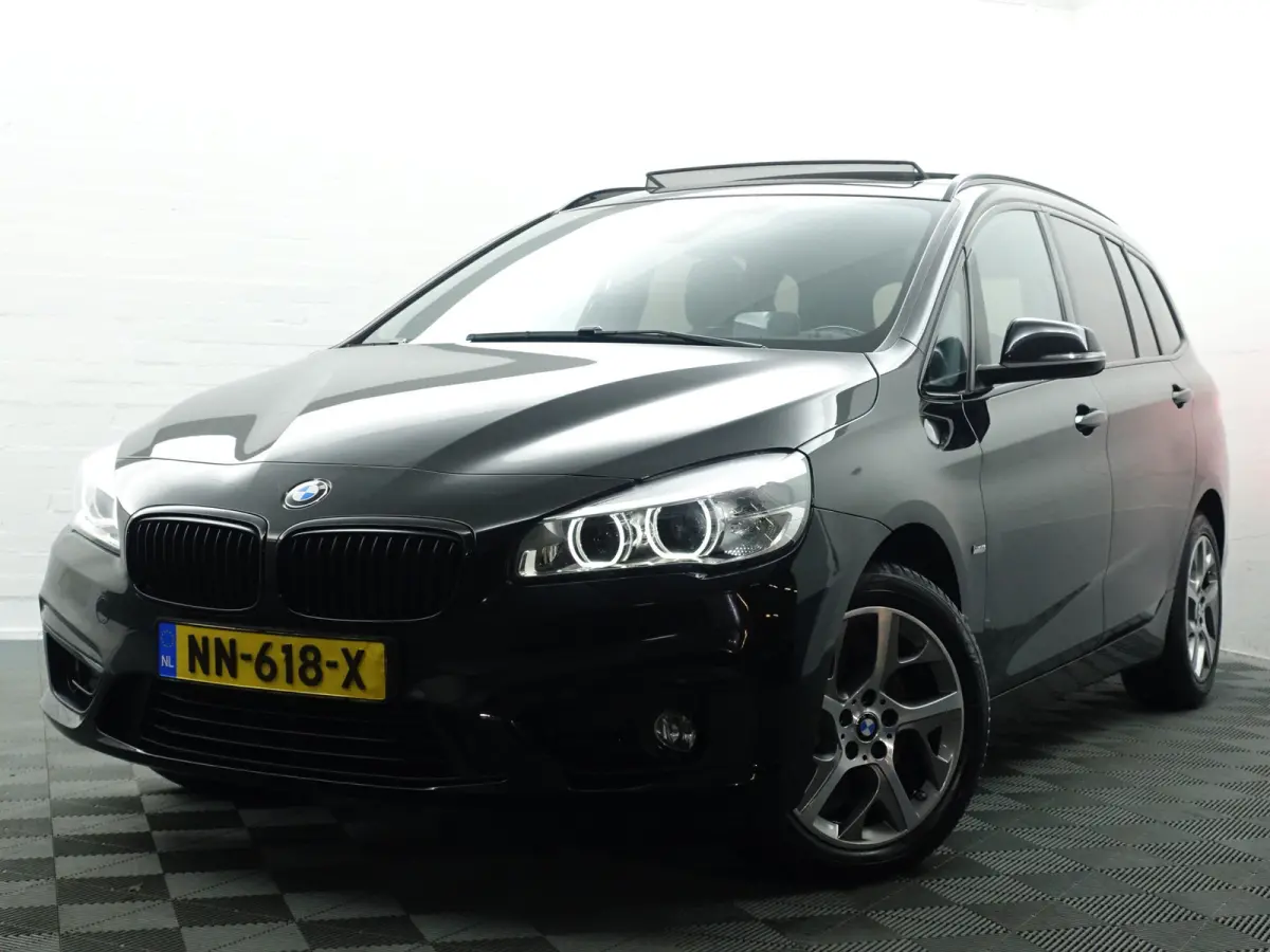 218i M Sport High Exe- 7 Pers, Panoramadak, Head Up, Sfeerverlichting, Xenon Led, Dynamic Select