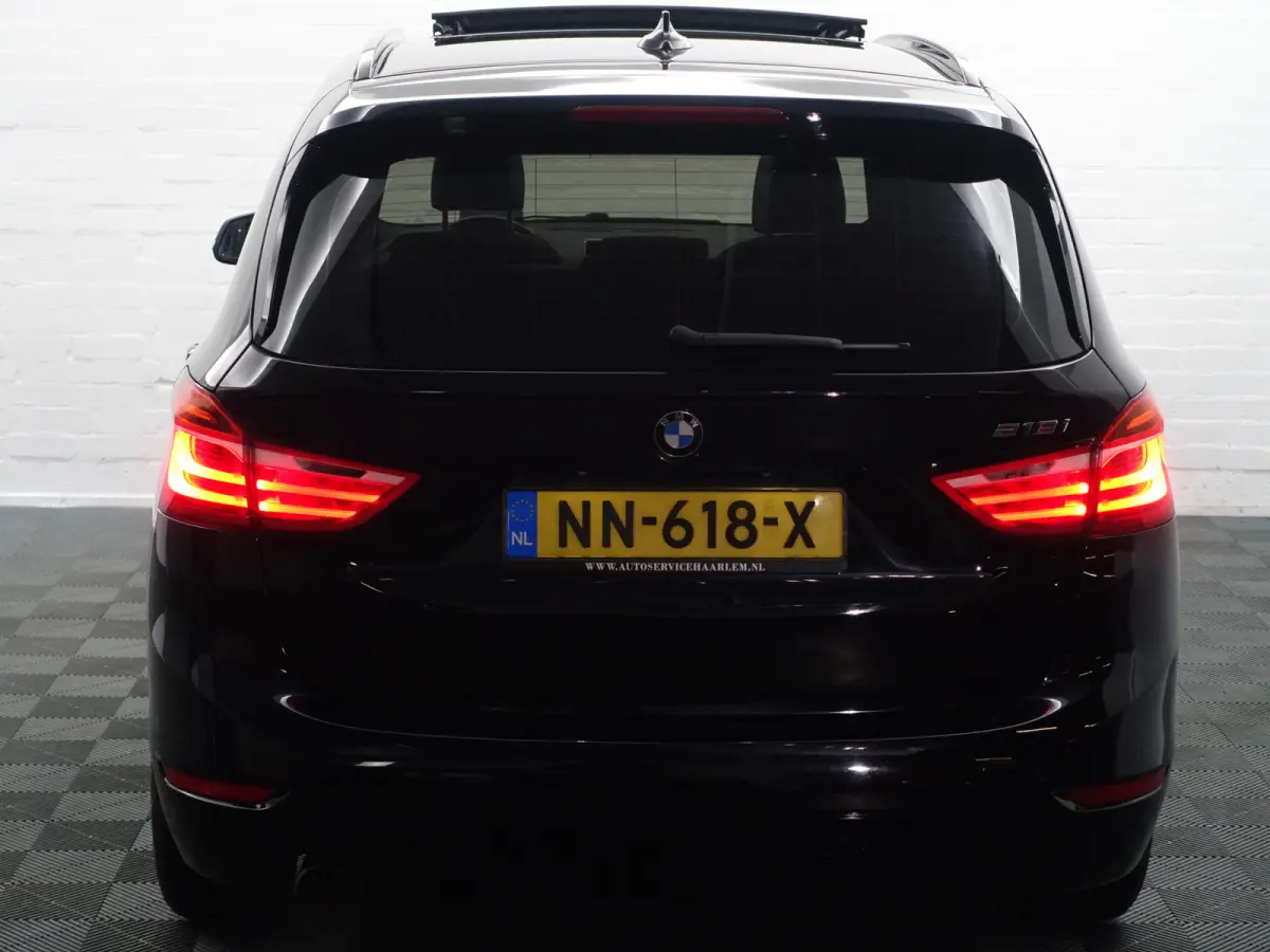 218i M Sport High Exe- 7 Pers, Panoramadak, Head Up, Sfeerverlichting, Xenon Led, Dynamic Select