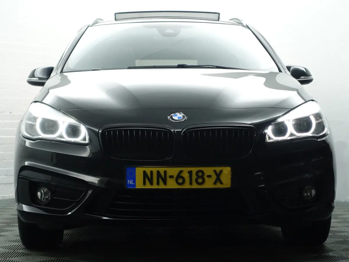 218i M Sport High Exe- 7 Pers, Panoramadak, Head Up, Sfeerverlichting, Xenon Led, Dynamic Select