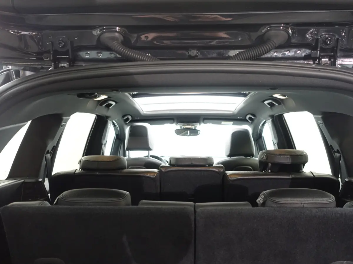 218i M Sport High Exe- 7 Pers, Panoramadak, Head Up, Sfeerverlichting, Xenon Led, Dynamic Select