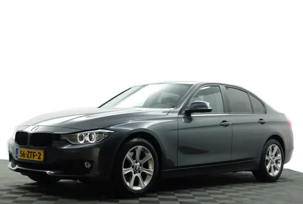 328i High Executive Aut- NAP 77dkm, Xenon Led, Park Assist, Dynamic Select, Carbon Pakket