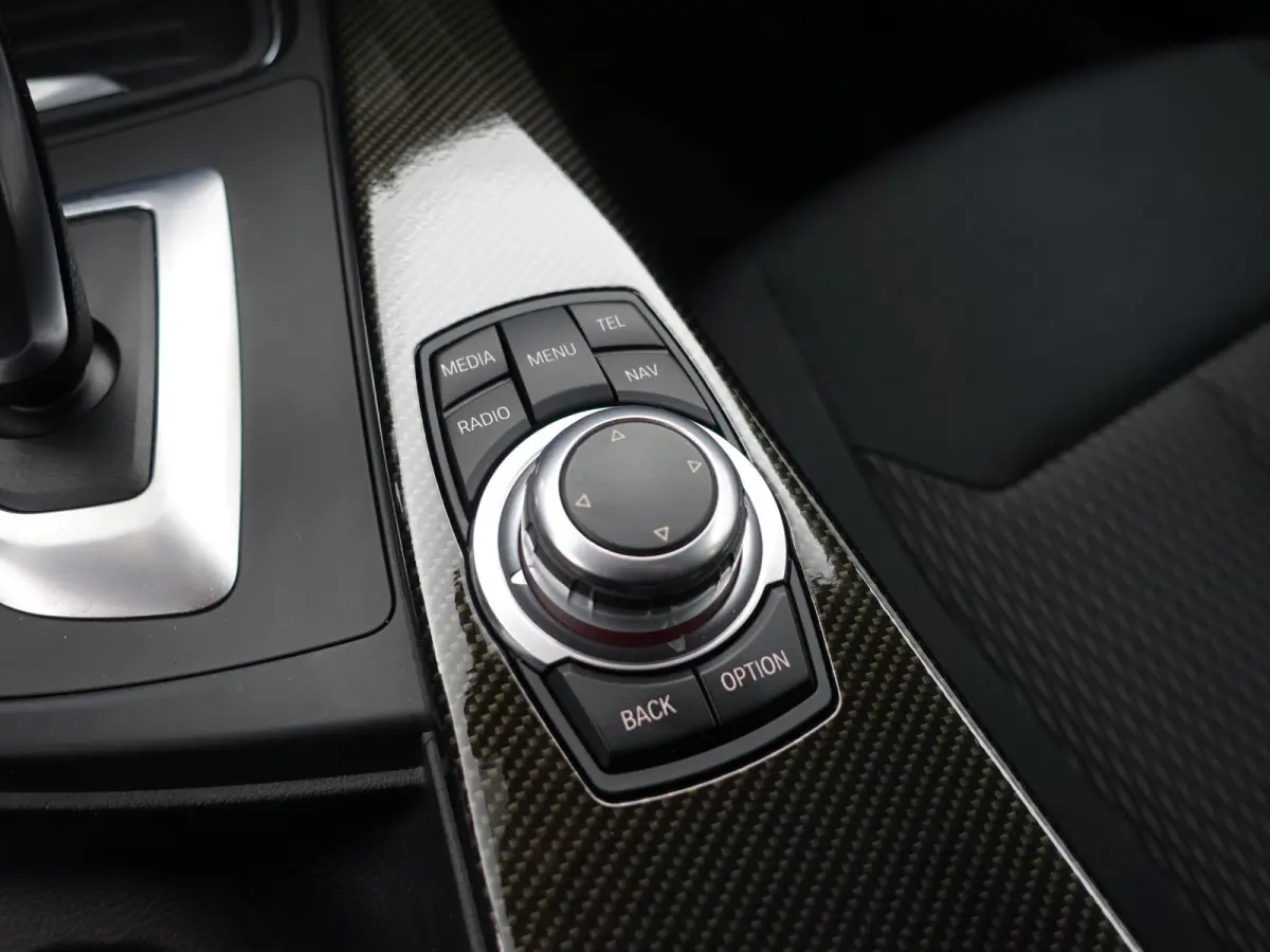 328i High Executive Aut- NAP 77dkm, Xenon Led, Park Assist, Dynamic Select, Carbon Pakket