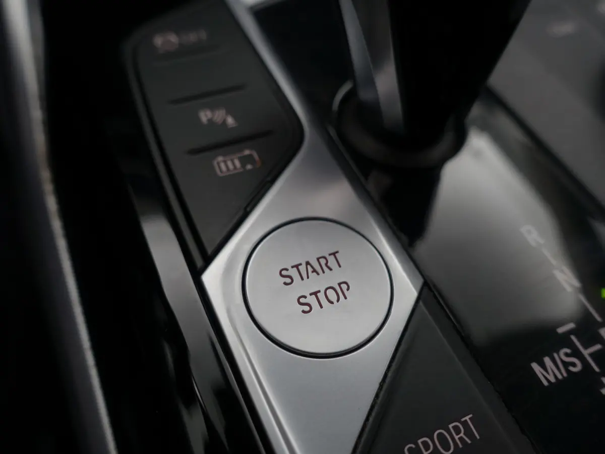 330e M Sport Aut- Schuifdak, Sfeerverlichting, Xenon Led, Park Assist