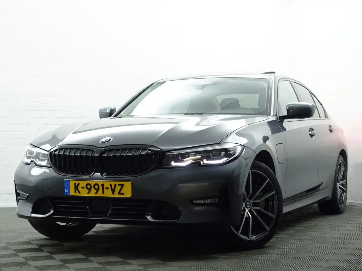 330e M Sport Aut- Schuifdak, Sfeerverlichting, Xenon Led, Park Assist
