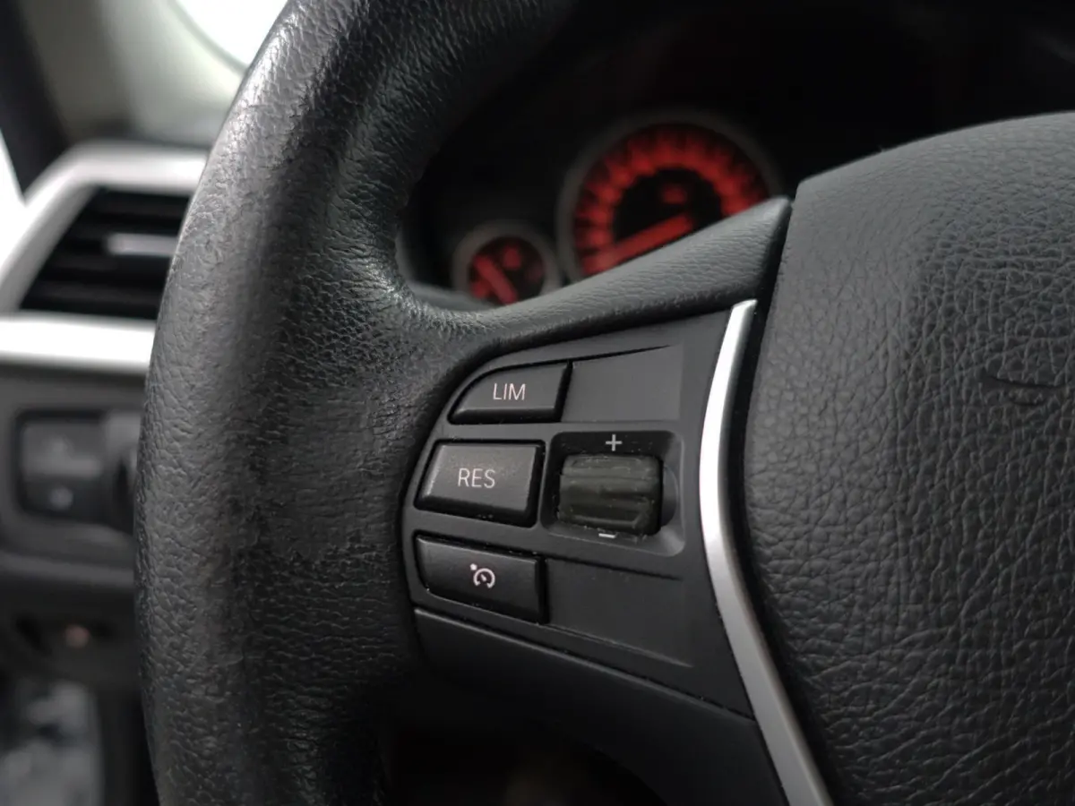 330e High Executive Aut- Sport Interieur, Xenon Led, Sfeerverlichting, Dynamic Select, Standkachel