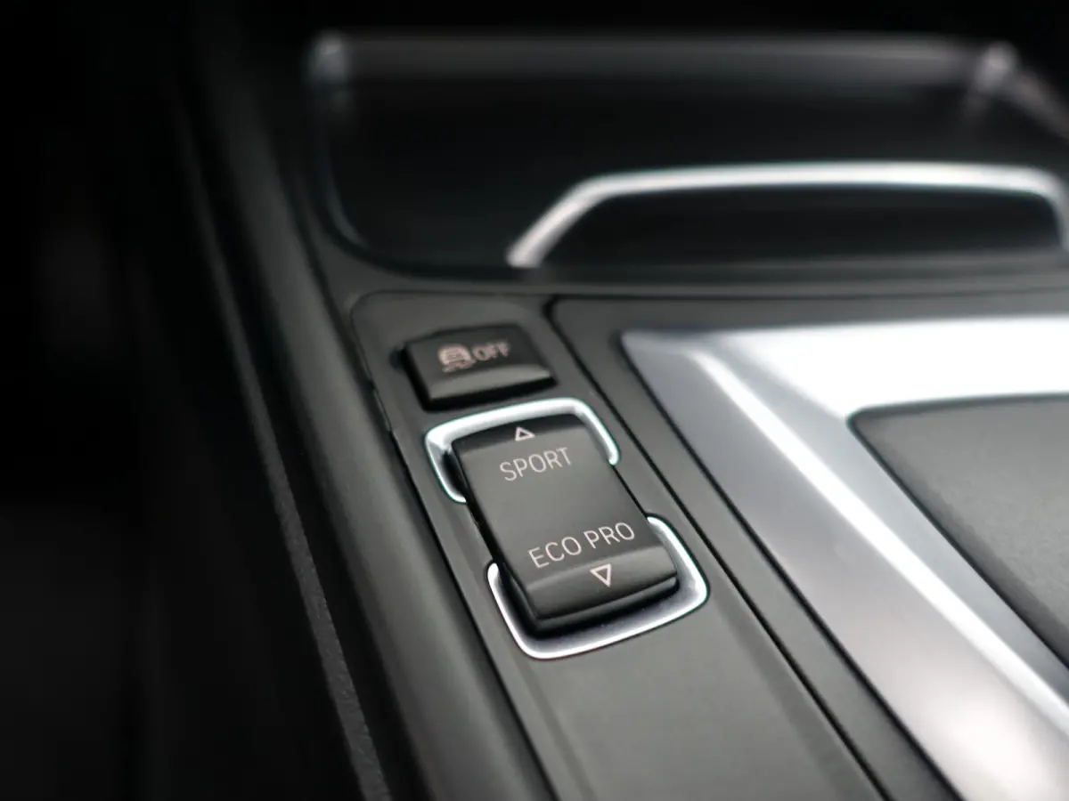 330e High Executive Aut- Sport Interieur, Xenon Led, Sfeerverlichting, Dynamic Select, Standkachel