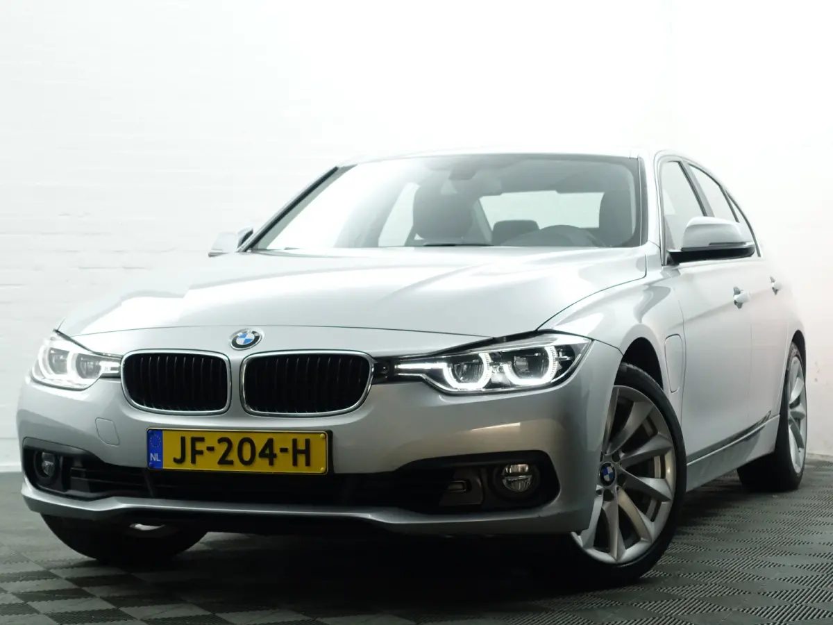 330e High Executive Aut- Sport Interieur, Xenon Led, Sfeerverlichting, Dynamic Select, Standkachel