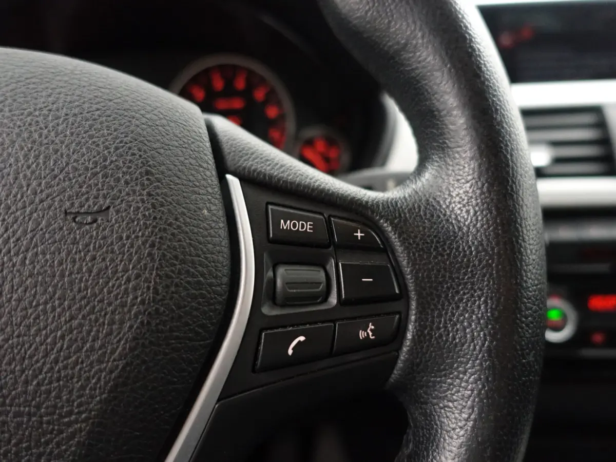 330e High Executive Aut- Sport Interieur, Xenon Led, Sfeerverlichting, Dynamic Select, Standkachel