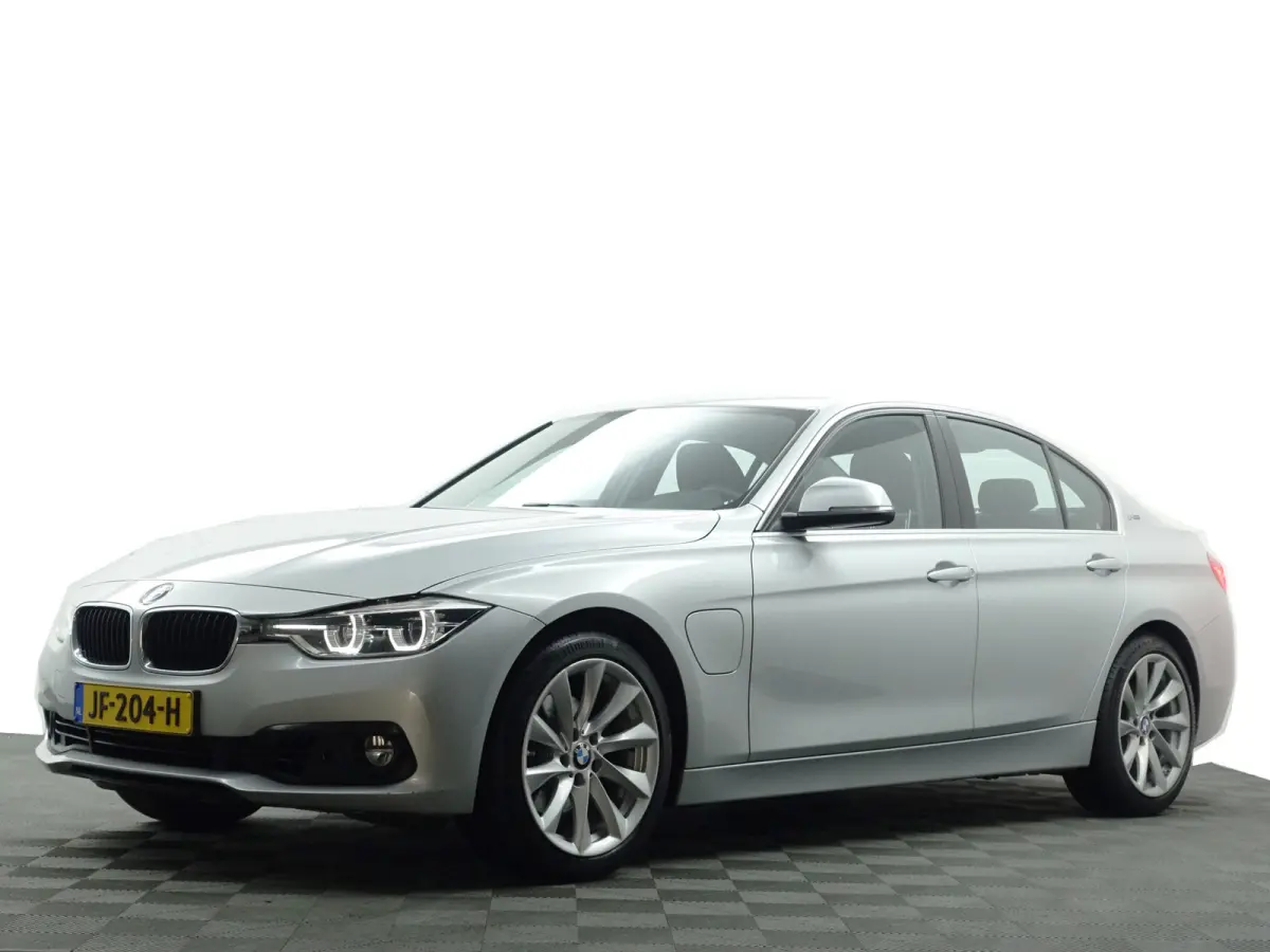 330e High Executive Aut- Sport Interieur, Xenon Led, Sfeerverlichting, Dynamic Select, Standkachel