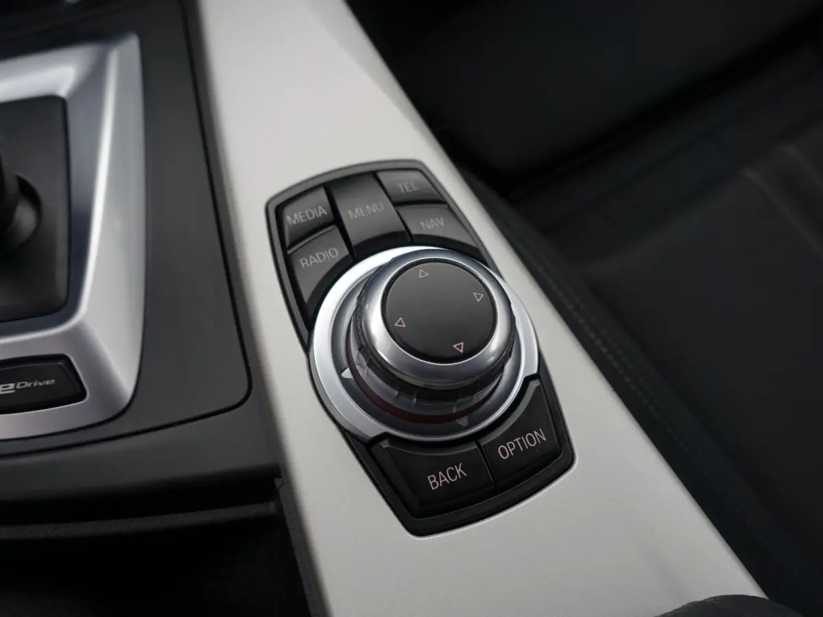 330e High Executive Aut- Sport Interieur, Xenon Led, Sfeerverlichting, Dynamic Select, Standkachel