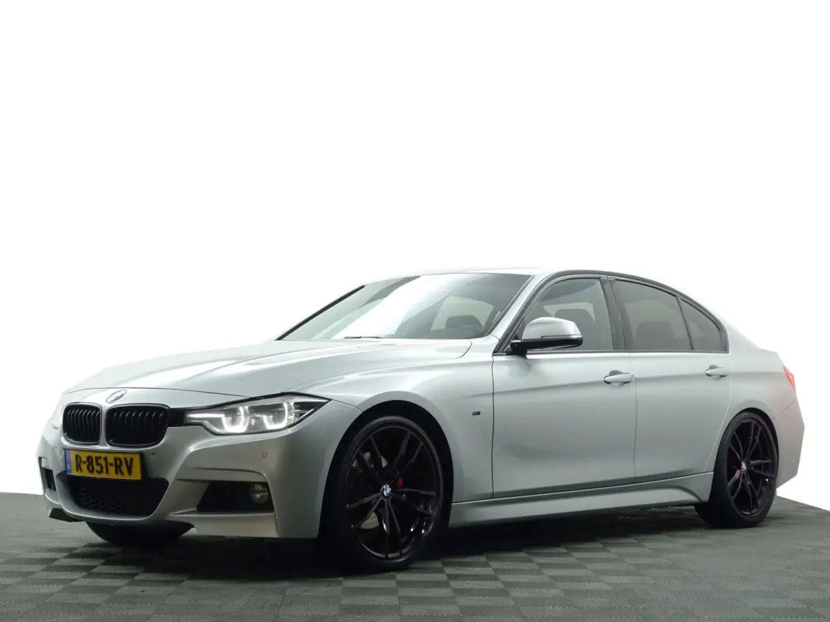 320i xDrive 250pk M Performance Aut- Xenon Led, Park Assist, Dynamic Select, Stoelverwarming, Clima