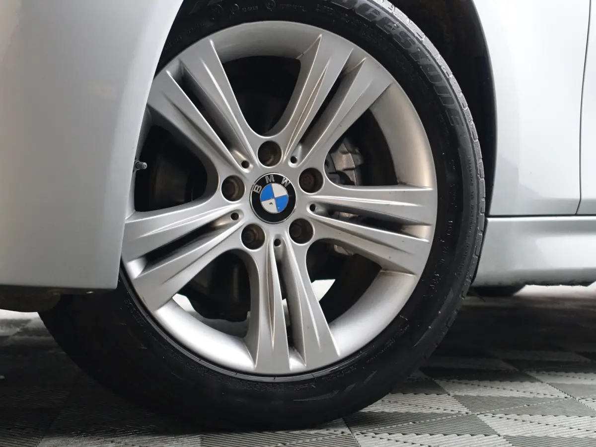 320i xDrive 250pk M Performance Aut- Xenon Led, Park Assist, Dynamic Select, Stoelverwarming, Clima