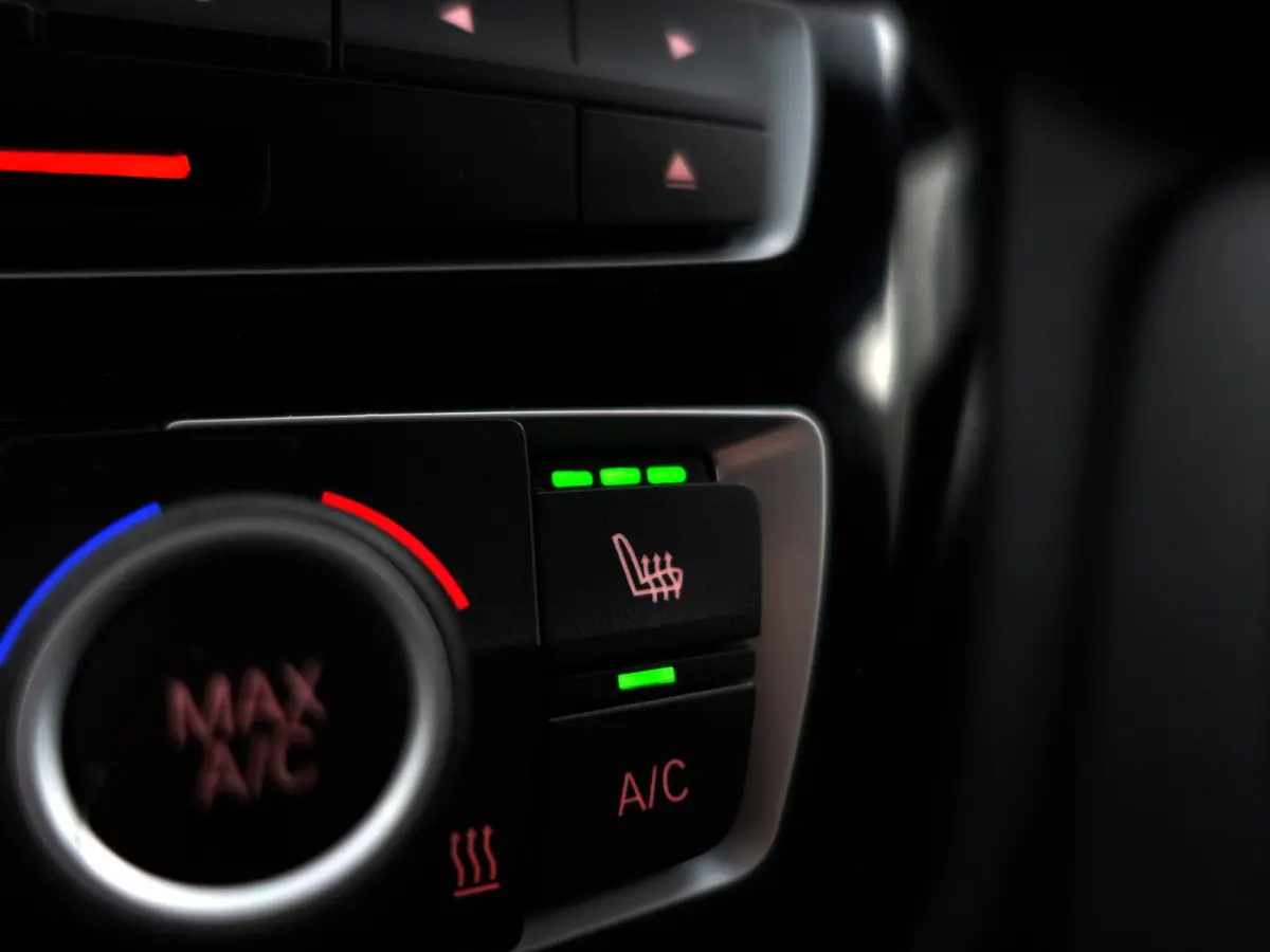 320i xDrive 250pk M Performance Aut- Xenon Led, Park Assist, Dynamic Select, Stoelverwarming, Clima