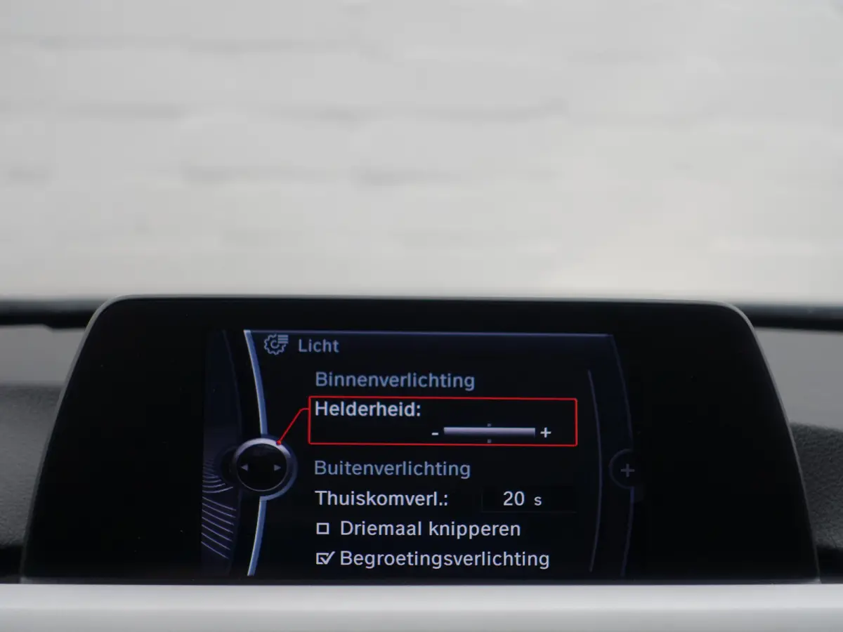 328i 245pk High Executive Aut- Xenon Led, Park Assist, Navi, Clima, Dynamic Select, Sfeerverlichting