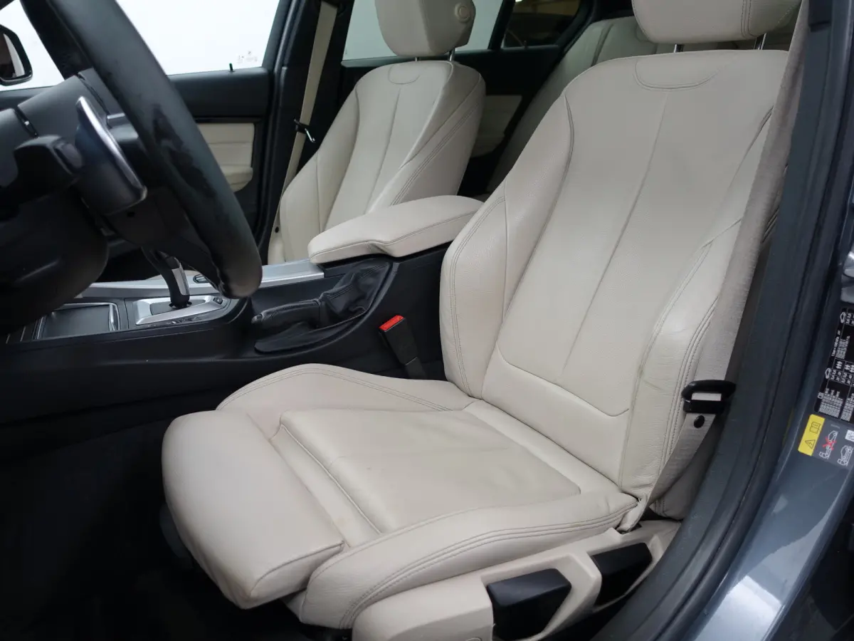 330e M Performance Aut- Schuifdak, Harman Kardon, Head Up, Lane Assist, 360 Camera, Sfeerverlichting, Xenon Led