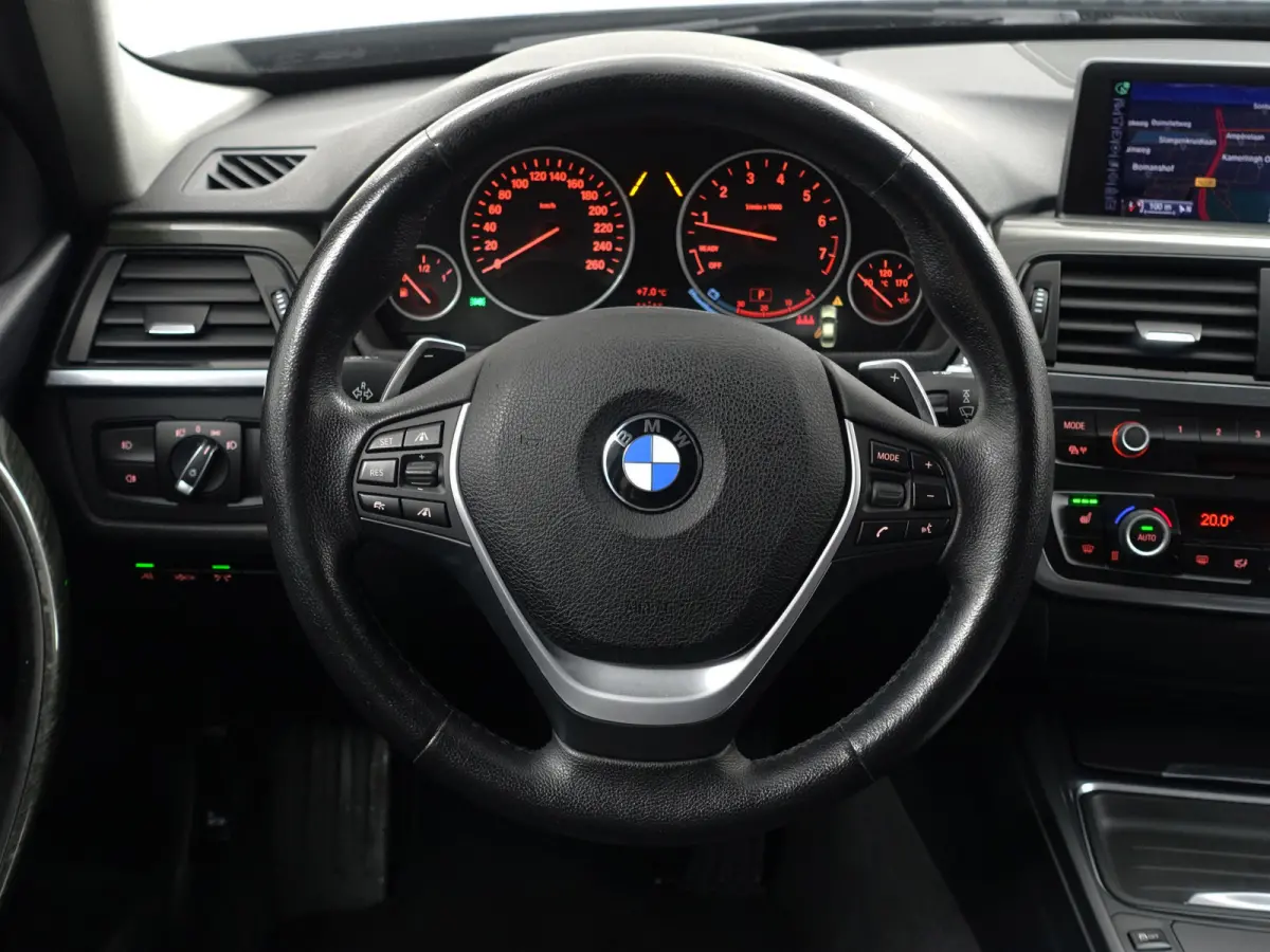320i M Sport Aut- Nap 58dkm, Dealer Onderhouden, Lane Assist, Head Up, Xenon Led, Navigatie