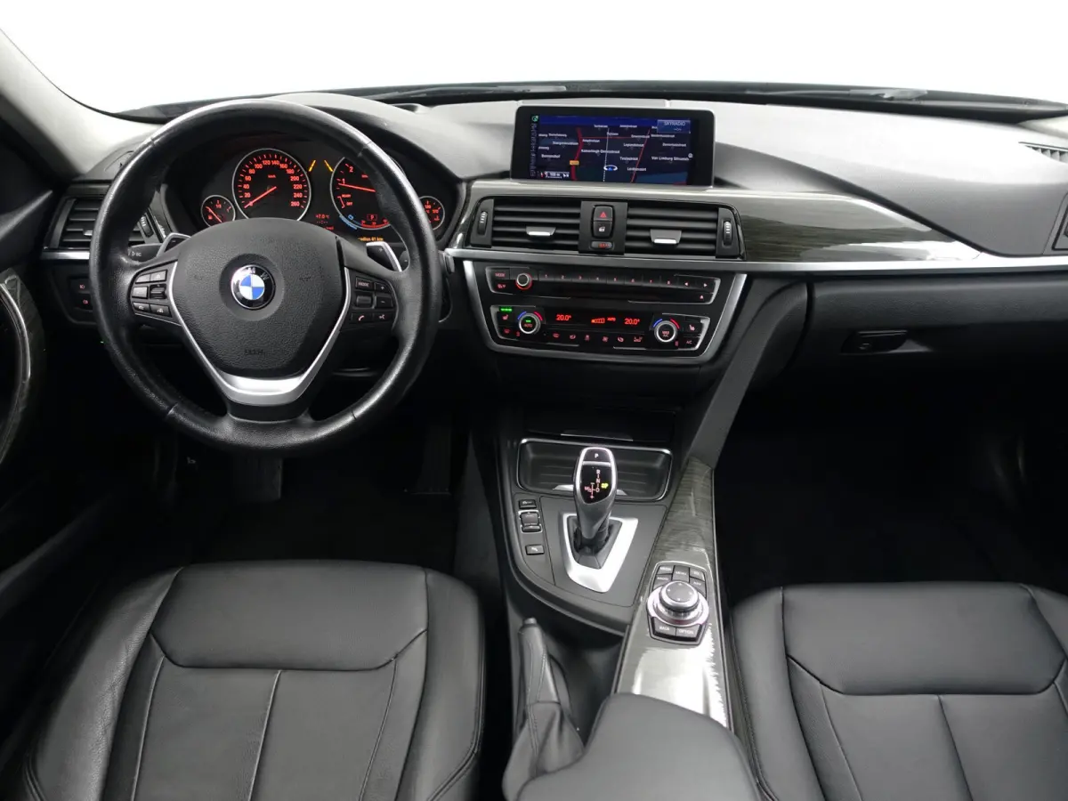 320i M Sport Aut- Nap 58dkm, Dealer Onderhouden, Lane Assist, Head Up, Xenon Led, Navigatie