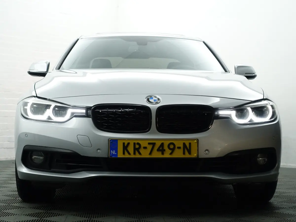 330e M Sport Aut- Schuifdak, Xenon Led, Park Assist, Sfeerverlichting, Leder Interieur, Navi pro