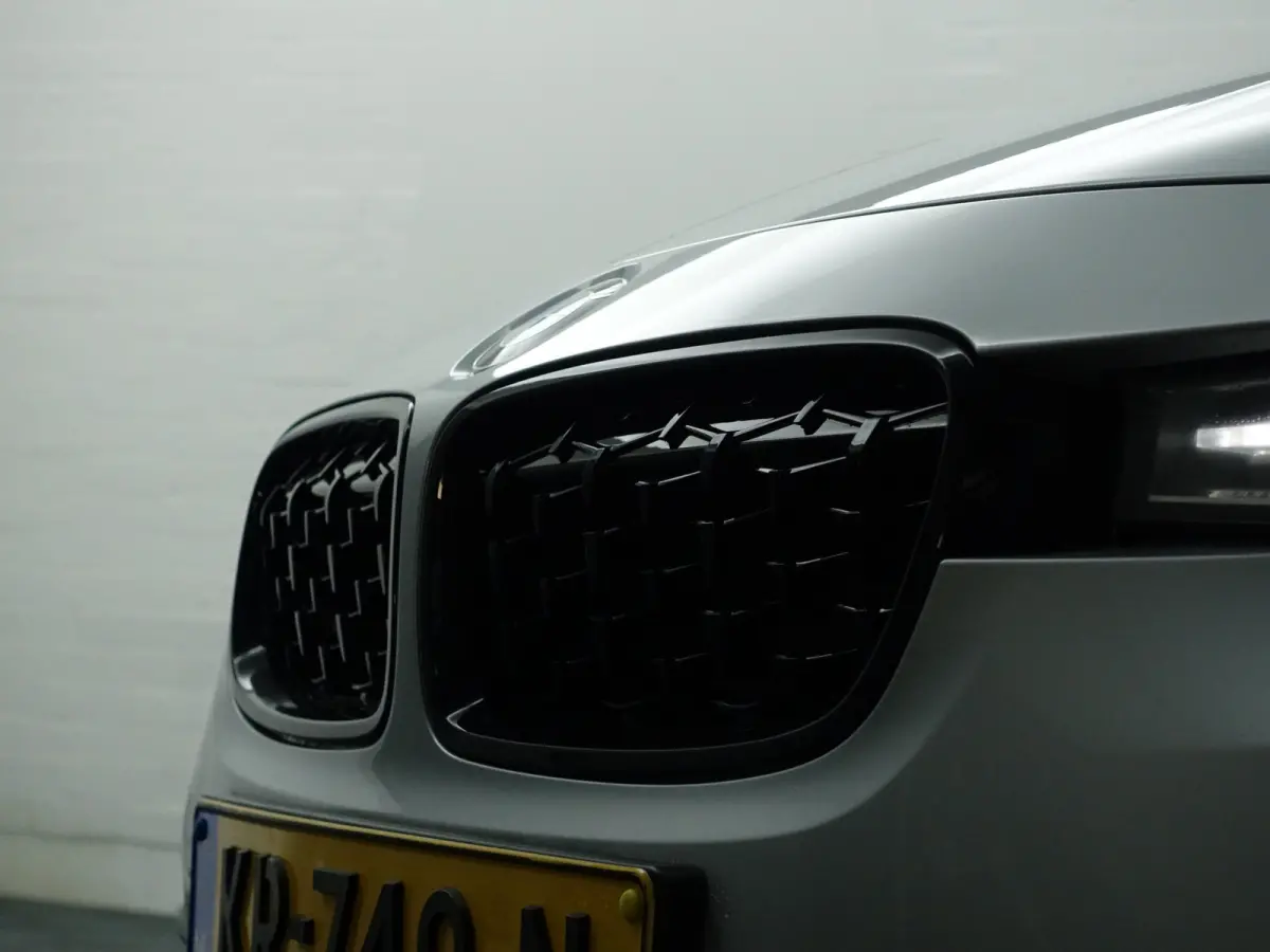 330e M Sport Aut- Schuifdak, Xenon Led, Park Assist, Sfeerverlichting, Leder Interieur, Navi pro