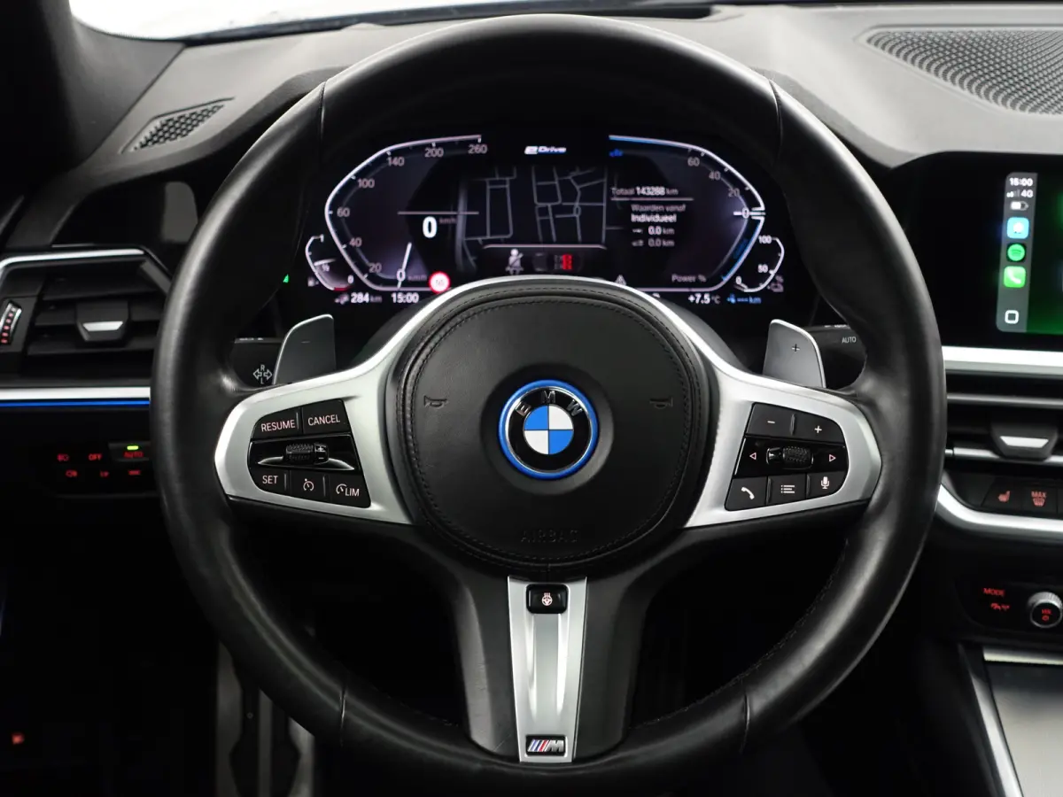 330e M Sport- Schuifdak, Laser Led, Stuur/Stoelverwarming, Head Up, Memory Seats, Sfeerverlichting