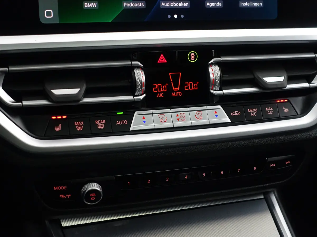 330e M Sport- Schuifdak, Laser Led, Stuur/Stoelverwarming, Head Up, Memory Seats, Sfeerverlichting