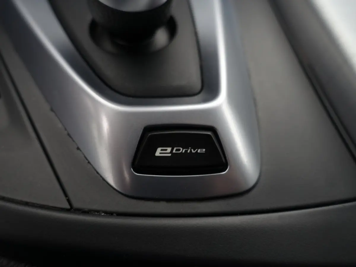 330e Edition M Sport Shadow Executive Aut- Ada Cruise, Lane Assist, Xenon Led, Sport Leder Interieur, Sfeerverlichting