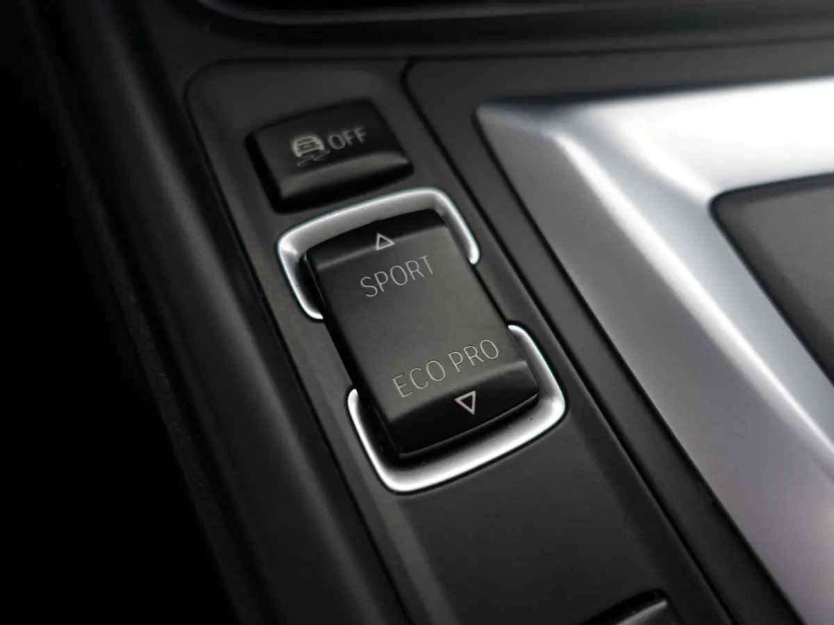 330e Edition M Sport Shadow Executive Aut- Ada Cruise, Lane Assist, Xenon Led, Sport Leder Interieur, Sfeerverlichting