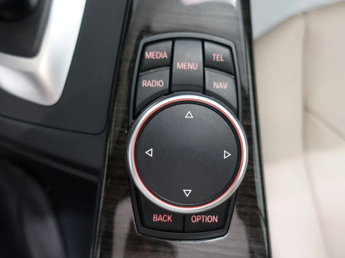 320i M Sport Aut- Panoramadak, Sport Leder, Xenon Led, Head up, Memory