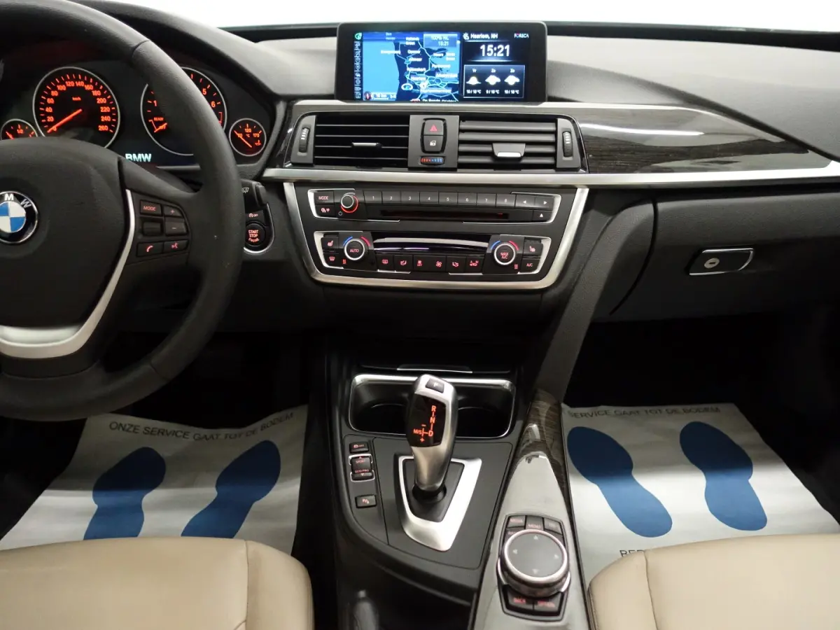 320i M Sport Aut- Panoramadak, Sport Leder, Xenon Led, Head up, Memory