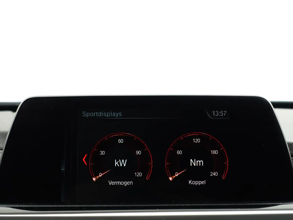 318i High Executive Aut- Xenon Led, Sport Interieur, Standkachel, Sfeerverlichting, Park Assist