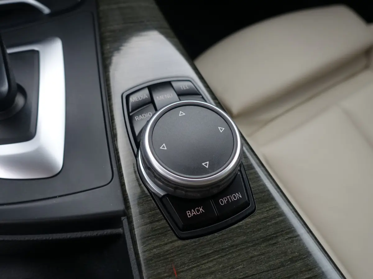 420i M Sport High Exe Aut- Xenon Led, Sport Leder Interieur, Park Assist, Stoelverwarming, Clima, Cruise