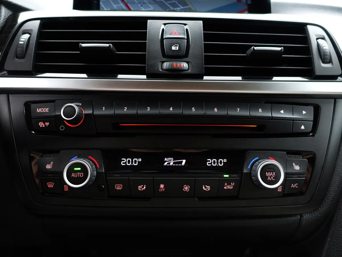 420i M Sport High Exe Aut- Xenon Led, Sport Leder Interieur, Park Assist, Stoelverwarming, Clima, Cruise