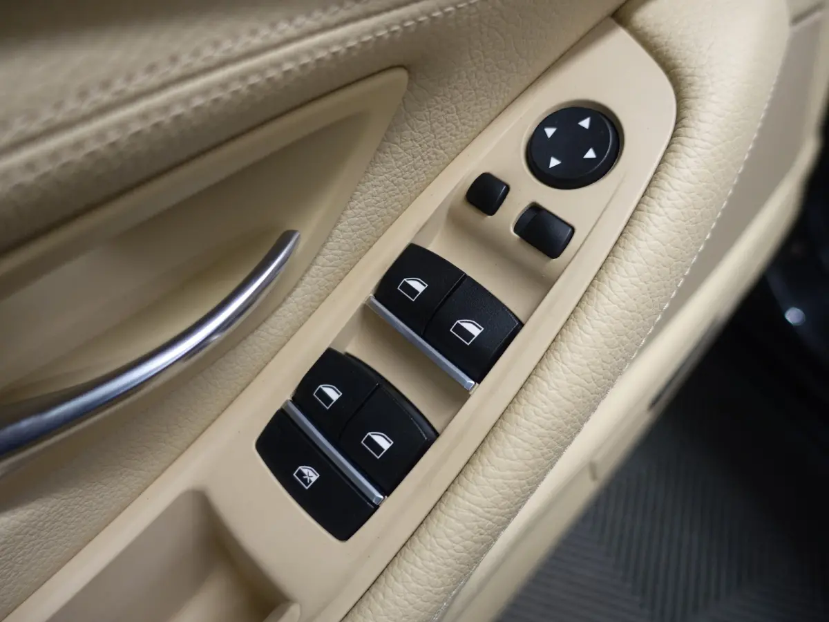 528i High Executive Iuxury Aut- Harman Kardon, Virtual Cockpit, Memory, Navi, Xenon Led, Clima