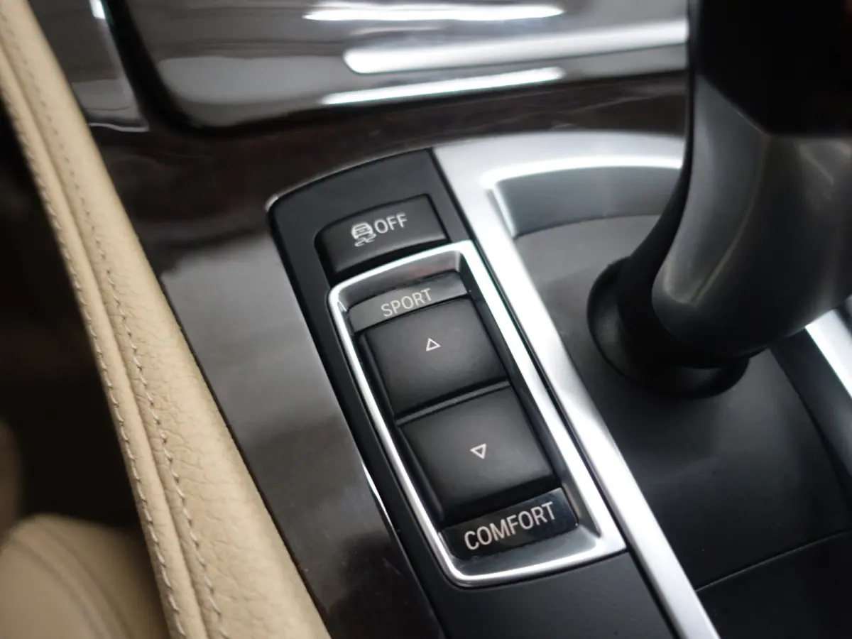 528i High Executive Iuxury Aut- Harman Kardon, Virtual Cockpit, Memory, Navi, Xenon Led, Clima