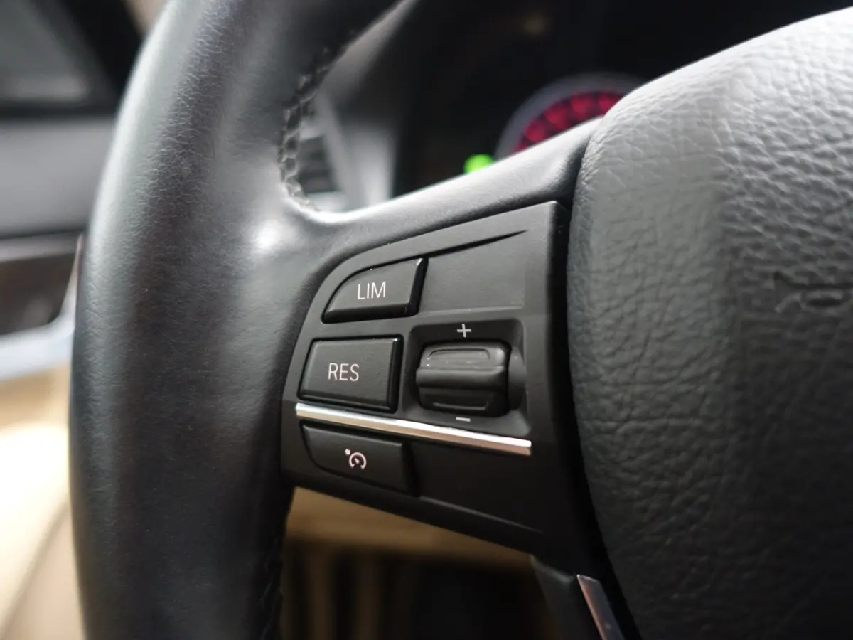 528i High Executive Iuxury Aut- Harman Kardon, Virtual Cockpit, Memory, Navi, Xenon Led, Clima
